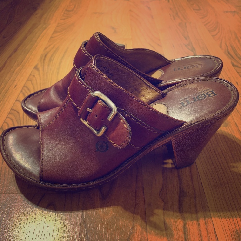 Born Clogs